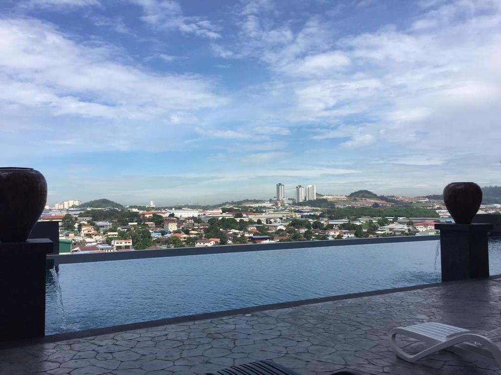 Silk Sky Residence Seri Kembangan Exterior photo