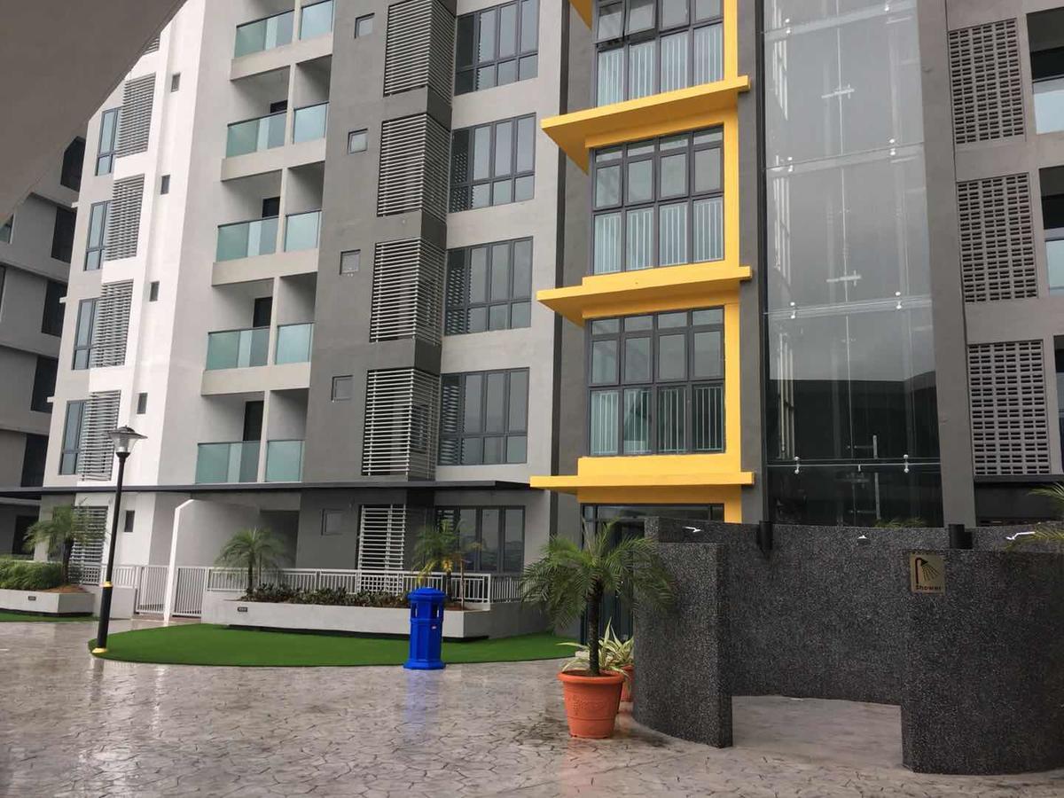 Silk Sky Residence Seri Kembangan Exterior photo